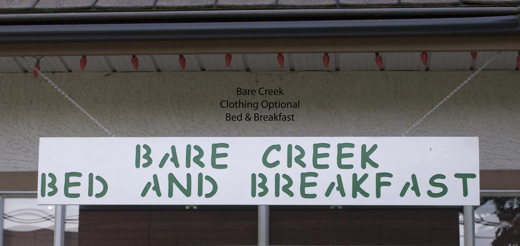 Bare Creek Bed & Breakfast Суррей Экстерьер фото